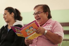 Programas de educación financiera para adultos